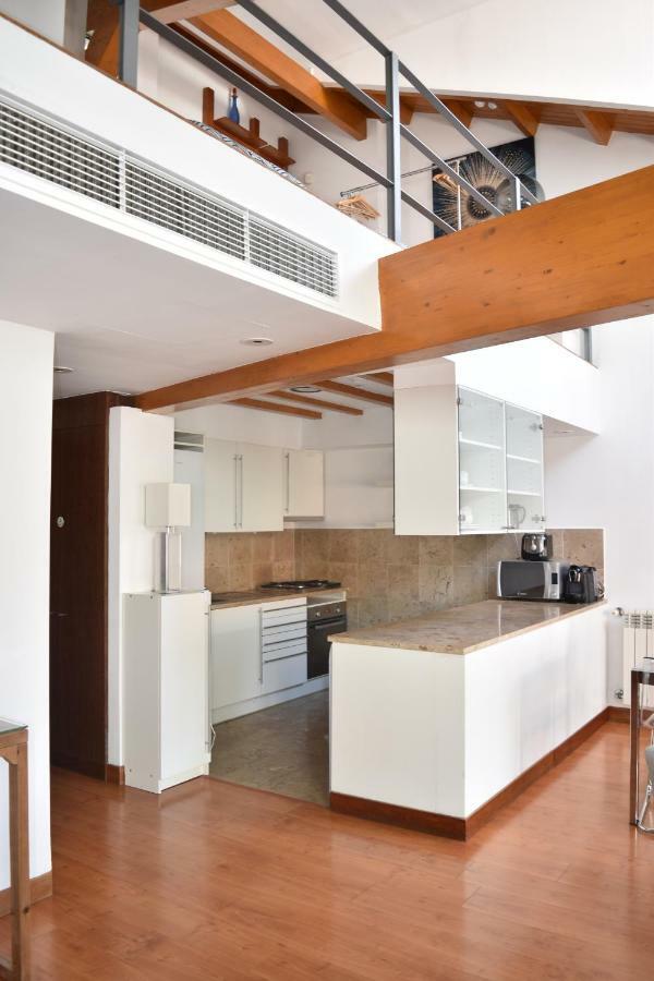 Architect-Designed Loft In A Historic Hilltop Neighborhood Lisboa Eksteriør bilde
