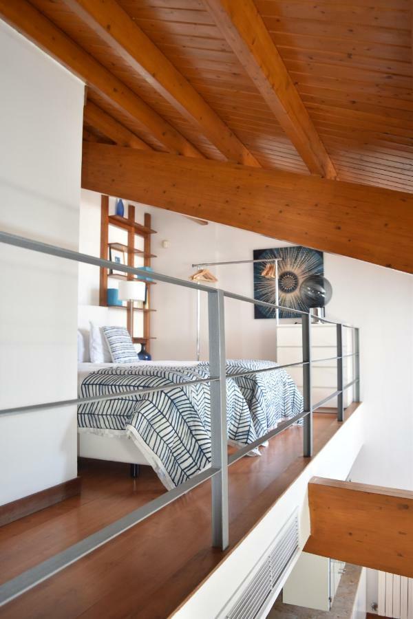 Architect-Designed Loft In A Historic Hilltop Neighborhood Lisboa Eksteriør bilde