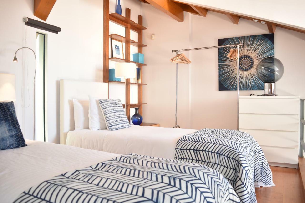 Architect-Designed Loft In A Historic Hilltop Neighborhood Lisboa Eksteriør bilde